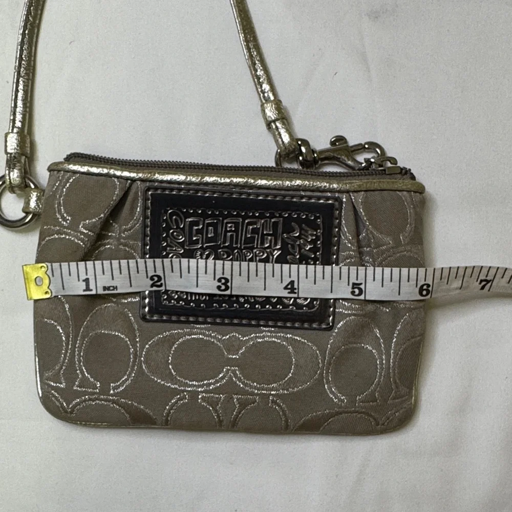 Coach‎ Poppy Signature Silver Wristlet | Glitter Patch Mini